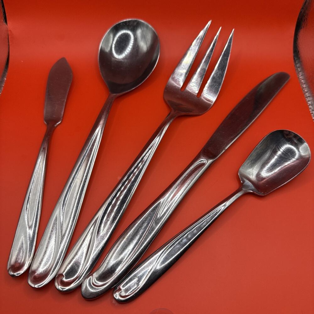 (5)Serving Pieces Reed & Barton EDGARTOWN Stainless Spoon Fork Flatware Glossy